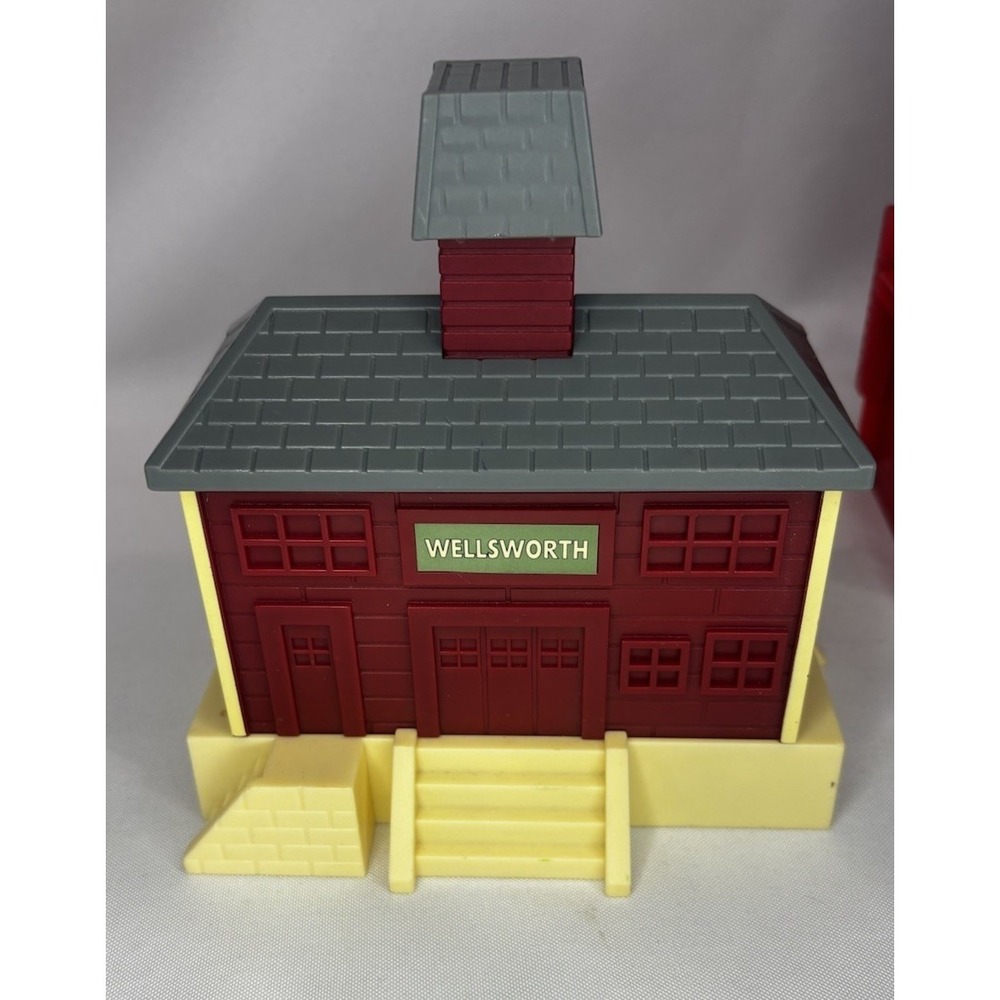 Thomas & Friends Take Along Sodor Drawbridge, Rescue Station, Wellsworth Station - Picture 3 of 11
